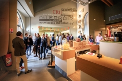 Les premiers invités arrivent ...