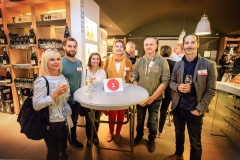 Véronique Rosier (IFPA), Antoine Perret (Perret Paysage) et son épouse, Carole Rousselin (KPMG), Hervé Vandroux (Cycl'Auto Vandroux) et Steve Bouschet (CNTT)